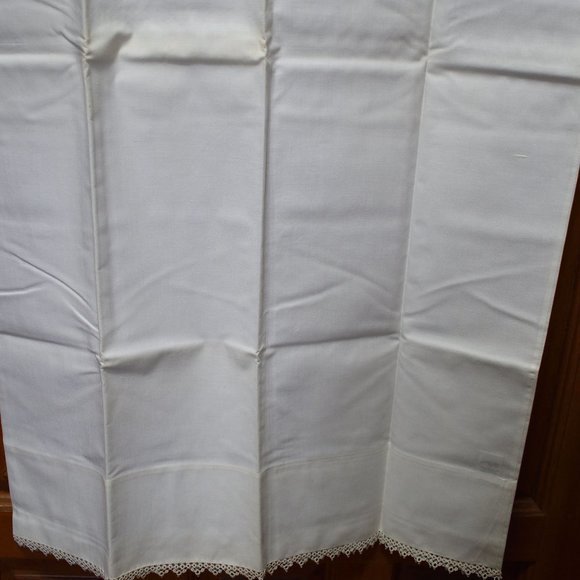 Vintage Lady Pepperell (2) White Lace Trimmed Pillow Cases 100% Cotton 42 x 38 - Picture 6 of 12